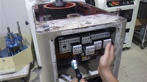 7.配電盤をチェックします